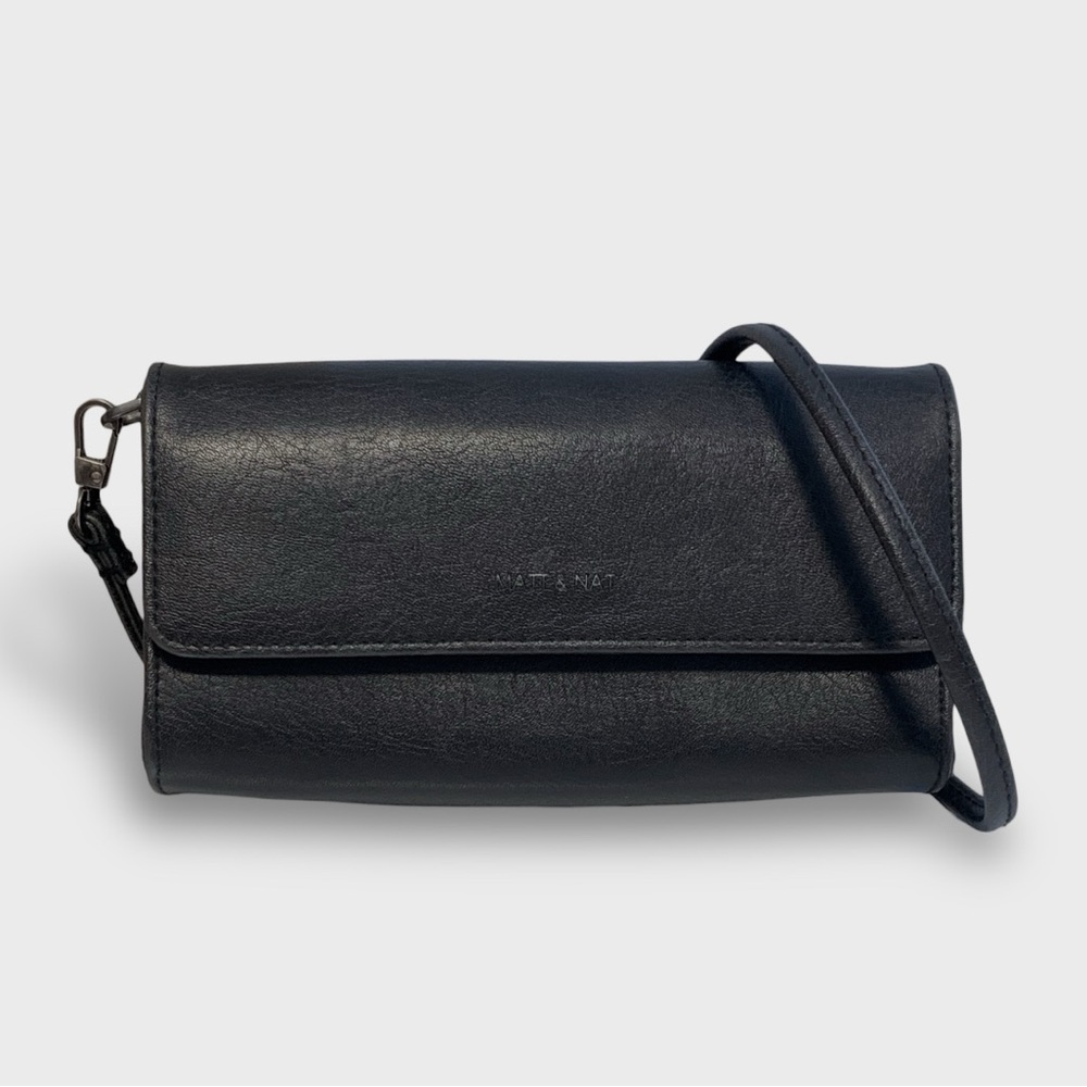 Matt & Nat Drewmed Vegan Crossbody Bag  - Vintage in Black